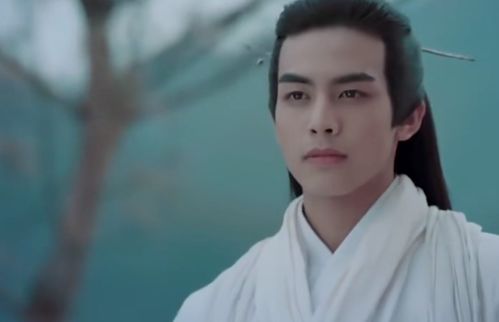 AI演技重出江湖 许凯新剧表情管理引争议，是“高冷”还是“木然”？